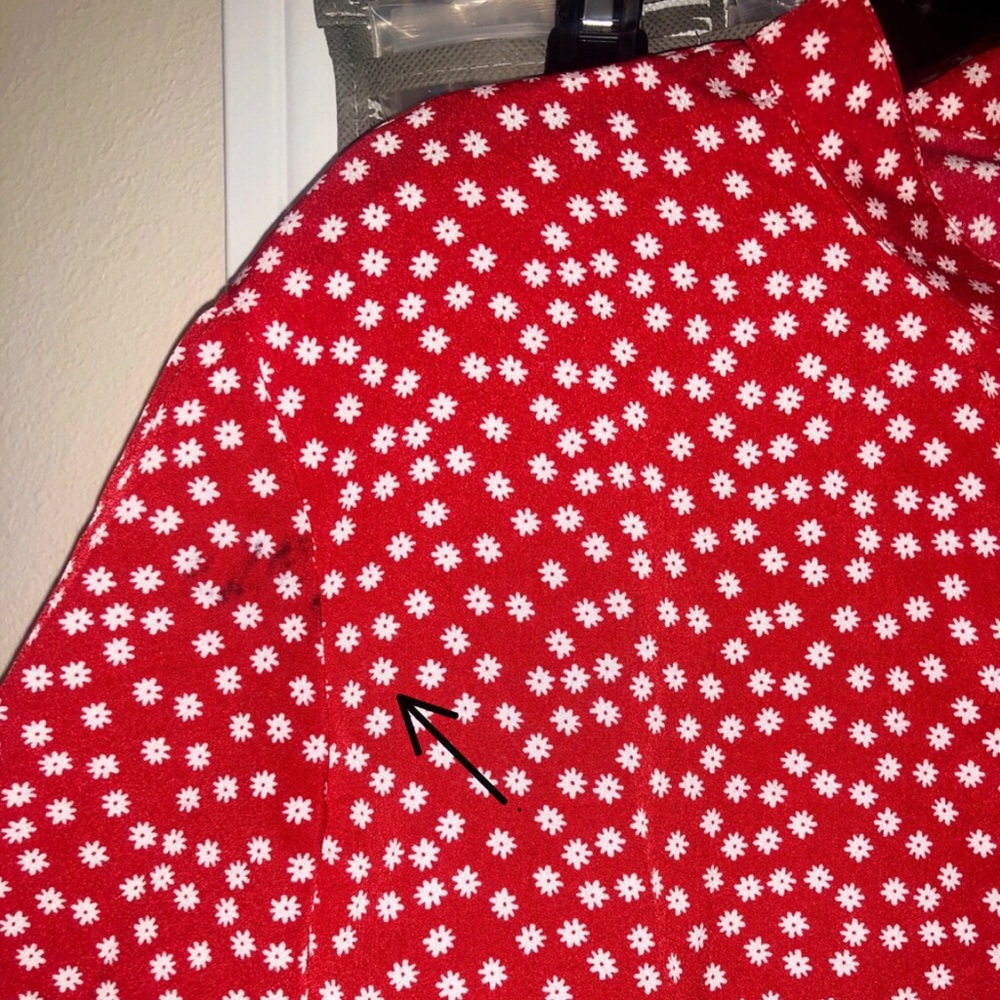 Floral Blouse 🌹🤍❤️ - Picture 10 of 14